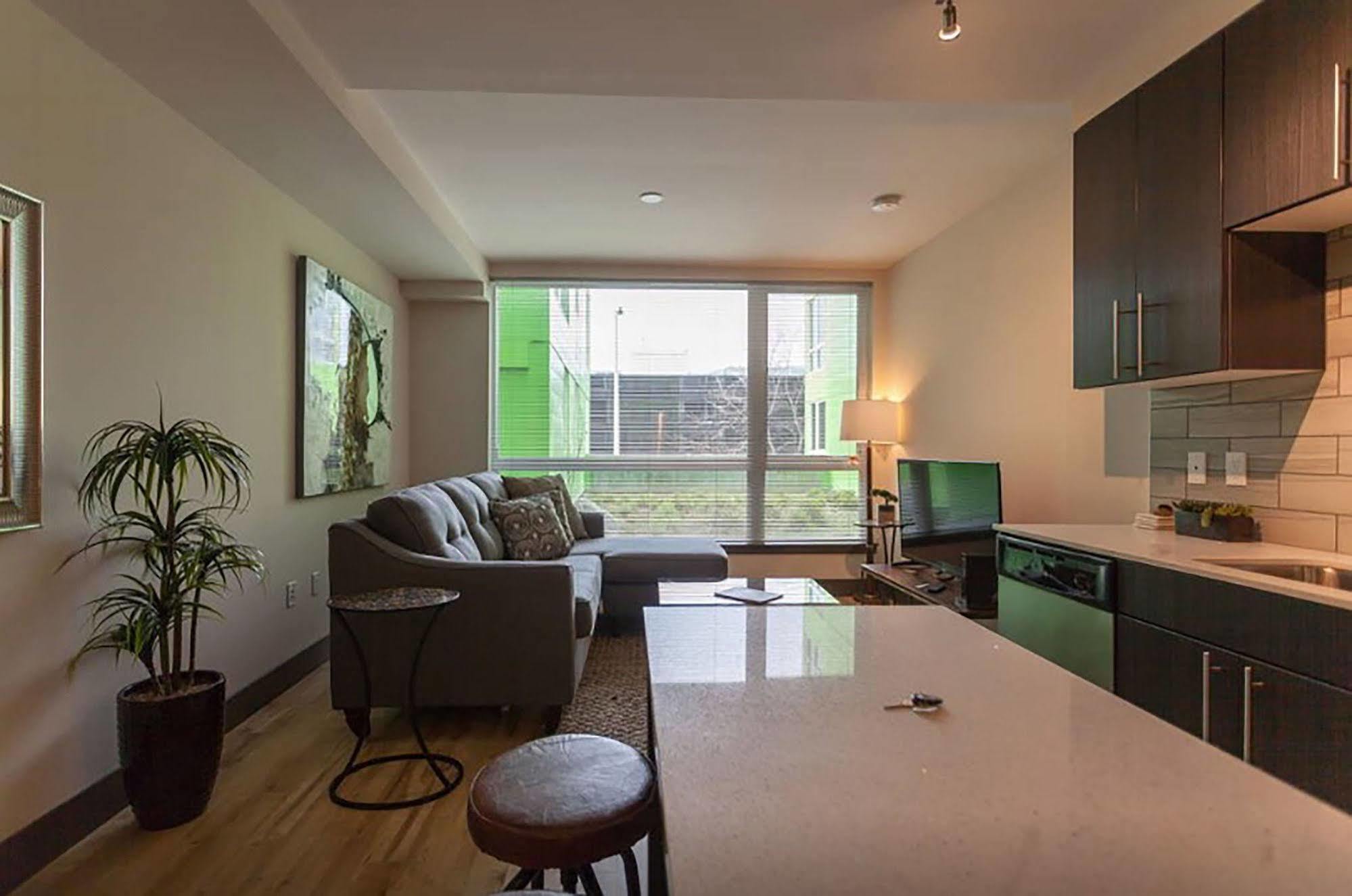 Belltown Waterfront Suites By Barsala Seattle Exteriör bild