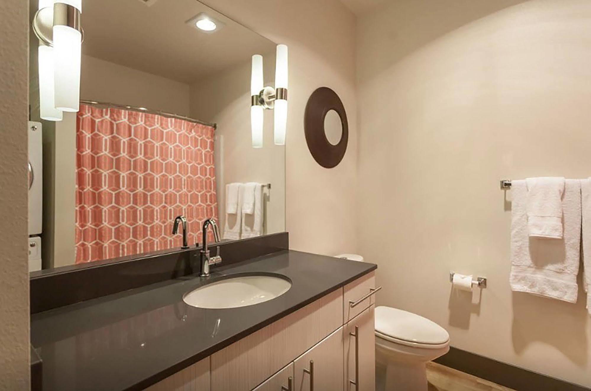 Belltown Waterfront Suites By Barsala Seattle Exteriör bild
